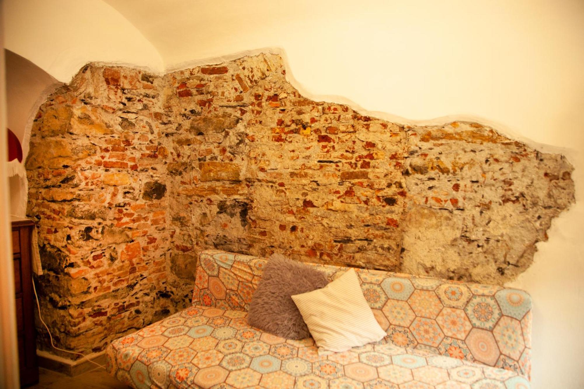 Loft Medievale The Stone *